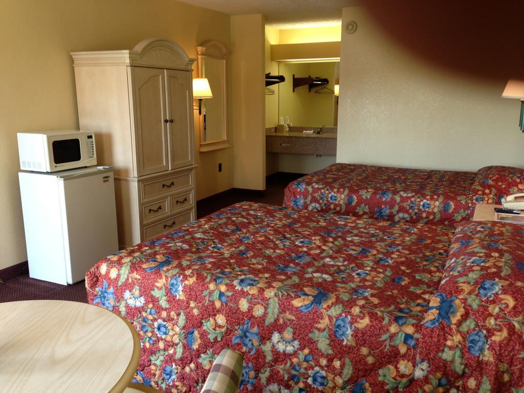 Holiday Terrace Inn - Pigeon Forge Værelse billede